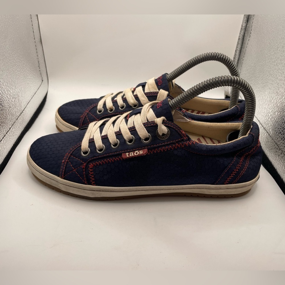 Taos Footwear Glyde women’s blue sneakers size 7